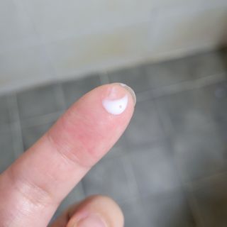 [포레스트스토리] 탈모증상완화 샴푸 1,000ml — 5점을 준 리뷰어가 2022년 3월 올린 사용 사진