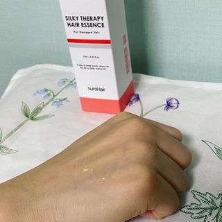 썸헤어 / SUMHAIR 썸헤어 실키 테라피 헤어 에센스 — 5점을 준 리뷰어가 2021년 4월 올린 사용 사진