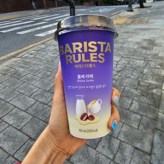 바리스타룰스 돌체 라떼 — 5점을 준 리뷰어가 2023년 4월 올린 사용 사진