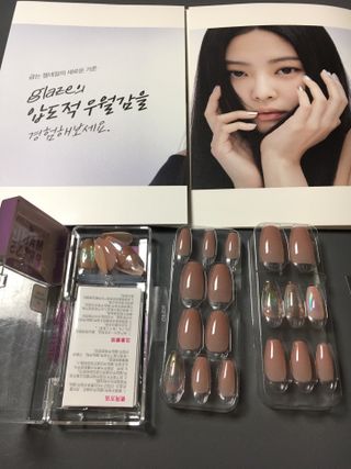 데싱디바 매직프레스 가을매니 코핀 5종 중 택1 — 5점을 준 리뷰어가 2021년 10월 올린 사용 사진
