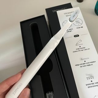 트로마츠 심플 미세전류 칫솔 — 5점을 준 리뷰어가 2022년 5월 올린 사용 사진