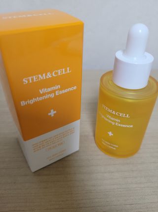 체르엠 스템앤셀 비타민 브라이트닝 에센스 30ml 1개 — 5점을 준 리뷰어가 2021년 8월 올린 사용 사진
