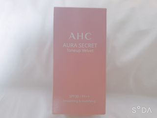 AHC 아우라 시크릿 톤업 벨벳 — 5점을 준 리뷰어가 2021년 4월 올린 사용 사진