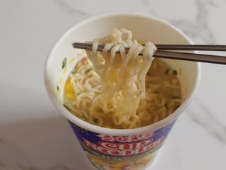 NISSIN 닛신 컵누들  4종 - 씨푸드오리지날, 씨푸드 스파이시, 씨푸드 커리, 씨푸드 XO소스 — 5점을 준 리뷰어가 2022년 11월 올린 사용 사진
