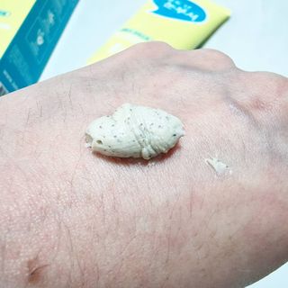 IO 아이오 오늘도 넌 눈부셔 - 데일리 스크럽 클렌징폼 — 5점을 준 리뷰어가 2021년 3월 올린 사용 사진