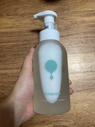 아미퓨어 [라이브] 피부장벽 강화를 위한 머랭 버블 클렌저 천연계면활성제로 온가족 사용가능 — 5점을 준 리뷰어가 2021년 7월 올린 사용 사진
