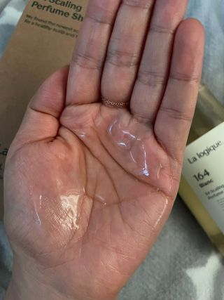 라로지크 X4 스케일링 퍼퓸 샴푸 1,000mℓ — 5점을 준 리뷰어가 2022년 2월 올린 사용 사진