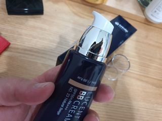 아이앤립 / EYENLIP 아이앤립 루센트 비비크림 2 Color — 5점을 준 리뷰어가 2021년 6월 올린 사용 사진