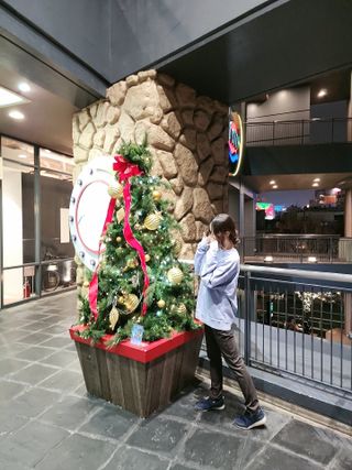 MAPLESYRUPFACTORY 메이플 피그먼트 맨투맨 8.COL — 4점을 준 리뷰어가 2022년 12월 올린 사용 사진