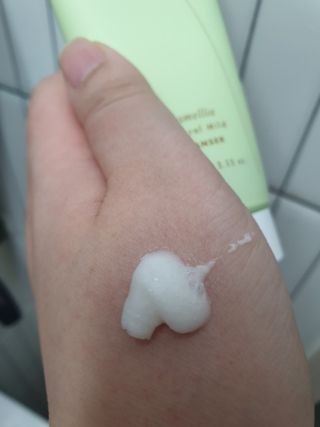 스킨큐어 산다화 울트라 젠틀 약산성 세안제 — 5점을 준 리뷰어가 2023년 3월 올린 사용 사진