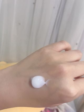 에스트라 아토베리어365 하이드로 수딩크림 — 5점을 준 리뷰어가 2022년 6월 올린 사용 사진