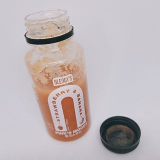 BLENDY'S 핑크 스무디+블론디 스무디 — 5점을 준 리뷰어가 2022년 4월 올린 사용 사진