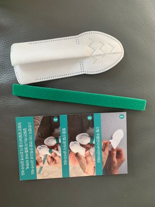 코보콩 에어슈즈 강아지 일회용 신발 소용량 패키지 20매 초경량  미끄럼방지 실내외 겸용 — 4.5점을 준 리뷰어가 2022년 2월 올린 사용 사진