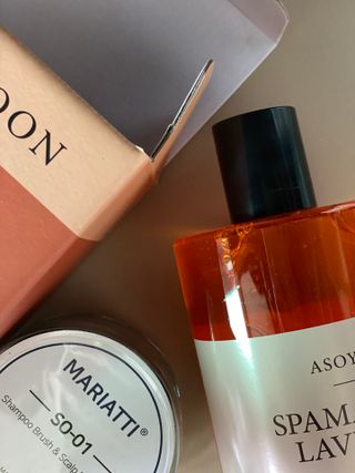 아소윤 기분좋은 향기 부드러운 거품 스파맨션 바디클렌져 5종 중 택1 + 마리아띠 샴푸두피볼 3종 중 1 랜덤발송 — 5점을 준 리뷰어가 2021년 8월 올린 사용 사진