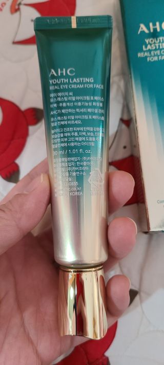 [NEW 탄력유턴 아이크림] AHC 유스 래스팅 리얼 아이크림 포 페이스 — 5점을 준 리뷰어가 2021년 2월 올린 사용 사진