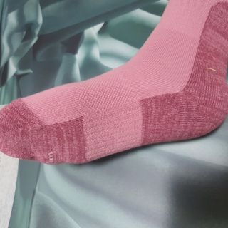 [사이즈가 있는 양말 필로이] 여자 트레킹 양말 3족 세트【 S, M, L 】3가지 사이즈_컬러 별로 1족씩 — 5점을 준 리뷰어가 2022년 10월 올린 사용 사진