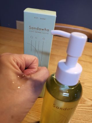 스킨큐어 산다화 순한 클렌징 동백 오일 200ml — 5점을 준 리뷰어가 2023년 4월 올린 사용 사진