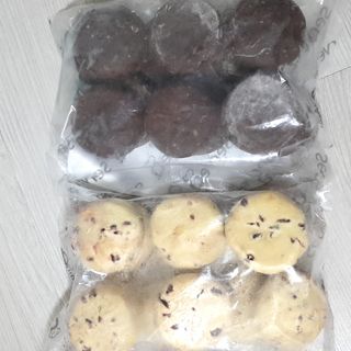 서브큐 스콘 냉동생지 3종 (크랜베리 스콘, 얼그레이 스콘, 초코헤이즐넛 스콘) — 3점을 준 리뷰어가 2023년 5월 올린 사용 사진