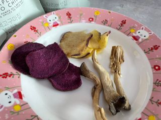 딜라이트 프로젝트 바삭한 원물칩 3종 고구마칩, 자색고구마칩, 느타리버섯칩 [총 6봉지] — 5점을 준 리뷰어가 2022년 3월 올린 사용 사진