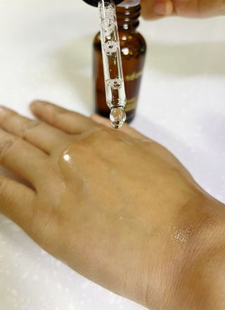 스킨큐어 산다화 비타민c 화이트닝 에센스 30ml — 4점을 준 리뷰어가 2023년 9월 올린 사용 사진