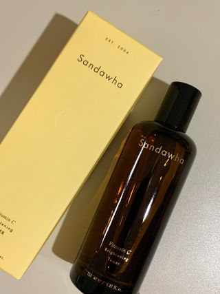 스킨큐어 산다화 비타민c 화이트닝 토너 150ml — 4.5점을 준 리뷰어가 2021년 12월 올린 사용 사진
