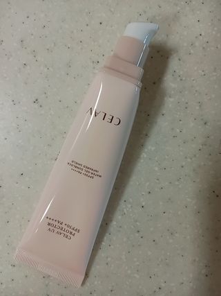프리마인 선크림만 바꿨을 뿐인데 매일 물 2L챙겨먹고 기초케어 완벽하게 한 물빛피부 완성,셀라브UV프로텍터 — 5점을 준 리뷰어가 2023년 6월 올린 사용 사진