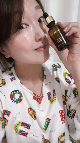 스킨큐어 산다화 비타민c 화이트닝 에센스 30ml — 5점을 준 리뷰어가 2023년 8월 올린 사용 사진