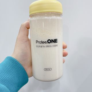 프로티원 단백질쉐이크 곡물맛 2주분 1통+보틀 — 5점을 준 리뷰어가 2021년 4월 올린 사용 사진