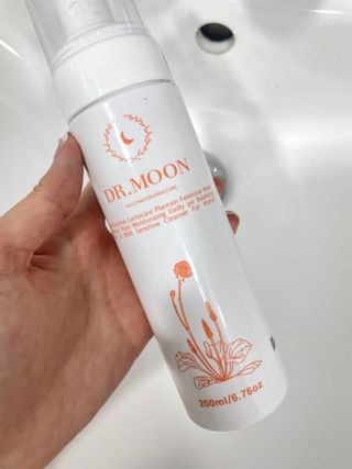MF프리 [닥터문] 유산균 락토케어 질경초 여성청결제 200ml (폼타입) — 5점을 준 리뷰어가 2022년 7월 올린 사용 사진