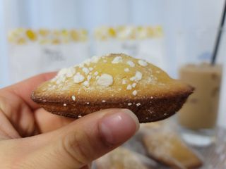 [메종콜리브리] 프랑스 마들렌 메종콜리브리 레몬 마들렌 2팩 — 5점을 준 리뷰어가 2022년 3월 올린 사용 사진