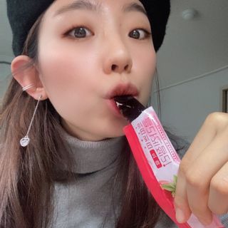 헬스업_쁘띠쁘띠석류콜라겐젤리_20g x 14포 — 3점을 준 리뷰어가 2020년 12월 올린 사용 사진
