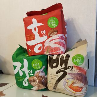 [풀무원] 자연은맛있다 정면, 백면, 홍면  세트 — 5점을 준 리뷰어가 2021년 4월 올린 사용 사진