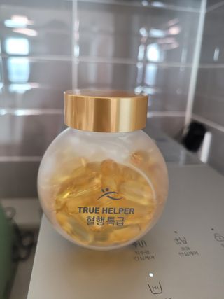 트루헬퍼 혈행 특급 초임계알티지 오메가3 1박스 2개월 — 5점을 준 리뷰어가 2023년 1월 올린 사용 사진
