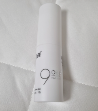 작심연구소 죽어가는 피부를 구원해줄 피부환생 메디 구원 스틱(MEDI 9-ONE STICK) — 5점을 준 리뷰어가 2022년 8월 올린 사용 사진