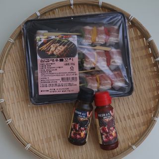 [다물꼬치] 삼겹새우롤꼬치 5개입 350g  + 데리야끼소스 120g + 매운고추소스 120g — 5점을 준 리뷰어가 2021년 12월 올린 사용 사진