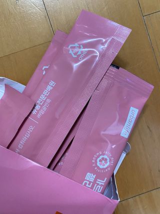 주식회사 얼굴반쪽 [얼굴반쪽 가르시니아 2,800mg] x 14포 1주 젤리 다이어트 보조제 체지방감소 — 5점을 준 리뷰어가 2021년 10월 올린 사용 사진