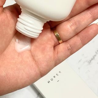 [HUREX] 휴렉스 볼류마이징 탈모완화 기능성 샴푸 150ml x 2개 — 4.5점을 준 리뷰어가 2021년 9월 올린 사용 사진