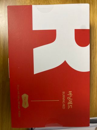 디오르 버닝레드 — 5점을 준 리뷰어가 2022년 3월 올린 사용 사진