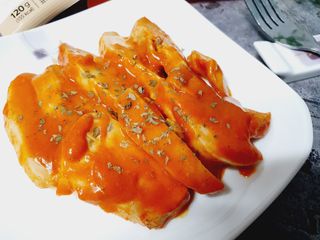 굽네몰 [굽네] 소스가 맛있는 닭가슴살 슬라이스 4종 — 5점을 준 리뷰어가 2021년 5월 올린 사용 사진