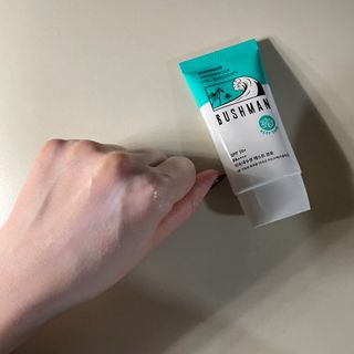 부쉬맨 워터프루프 프로 선크림 50g SPF50+ PA++++ — 4점을 준 리뷰어가 2023년 4월 올린 사용 사진
