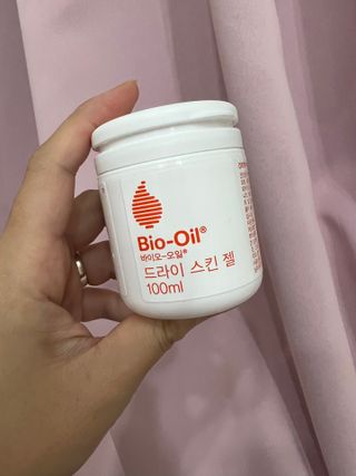 바이오오일 [바이오-오일] 드라이 스킨 젤 100ml — 5점을 준 리뷰어가 2021년 12월 올린 사용 사진