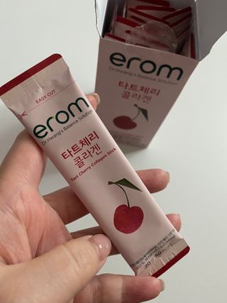 이롬 erom 타트체리 콜라겐 — 3점을 준 리뷰어가 2021년 3월 올린 사용 사진