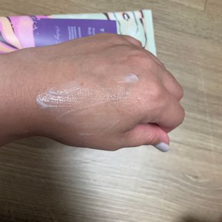 트리마이 주름개선 기능성의 퍼퓸 바디케어, 힐링 베리어 바디크림 3종 택1 — 4.5점을 준 리뷰어가 2022년 10월 올린 사용 사진