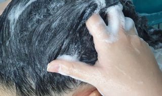 라로지크 X4 스케일링 퍼퓸 샴푸 1,000mℓ — 5점을 준 리뷰어가 2021년 11월 올린 사용 사진