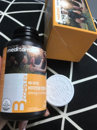 메디타민 비타민B 컴플렉스 — 5점을 준 리뷰어가 2021년 4월 올린 사용 사진