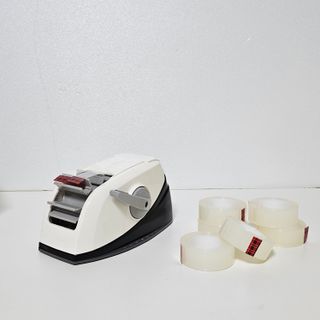 3M 스카치 원터치 테이프 디스펜서 커터기 오렌지/블랙 + 초강력 다용도 테이프 8매 — 5점을 준 리뷰어가 2024년 4월 올린 사용 사진