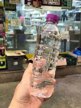 몽베스트 [MONTBEST]위드어스 500mL 20병 — 4.5점을 준 리뷰어가 2022년 10월 올린 사용 사진