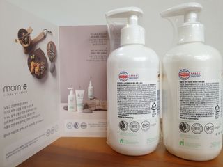mom e 맘이 내추럴 베이비 케어 샴푸앤바스+로션 — 5점을 준 리뷰어가 2021년 1월 올린 사용 사진