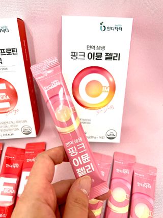 인디닥터 면역 생생 핑크 이뮨 젤리 + 타이탄 BCAA 프로틴 젤리스틱 — 5점을 준 리뷰어가 2022년 3월 올린 사용 사진