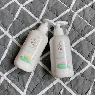 mom e 맘이 내추럴 베이비 케어 샴푸앤바스+로션 — 4점을 준 리뷰어가 2021년 1월 올린 사용 사진